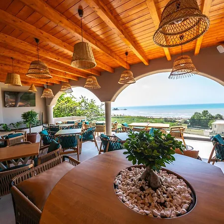 Emara Boutique Hotel 4*