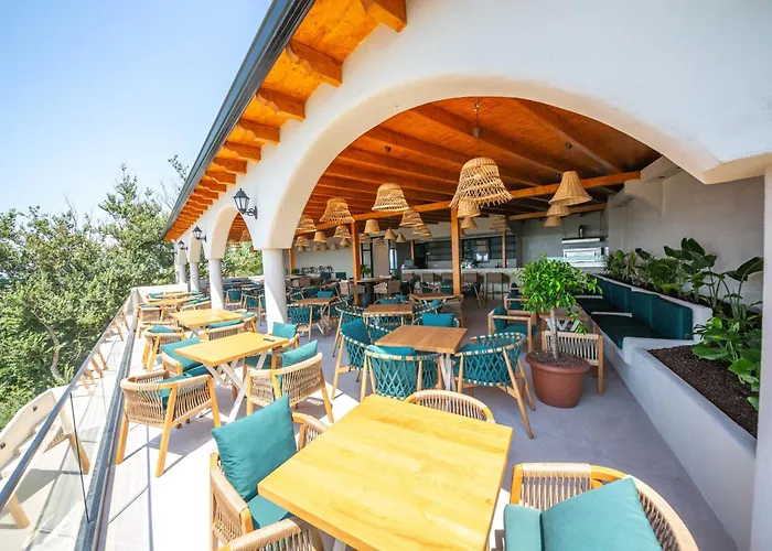 Otel Emara Boutique Kavalye