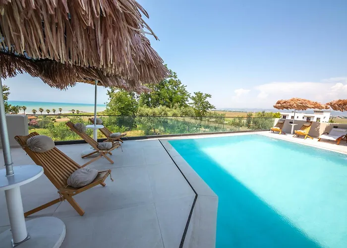 Emara Boutique Otel Kavalye