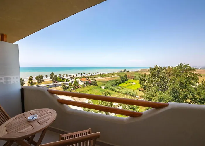 Otel Emara Boutique Kavalye
