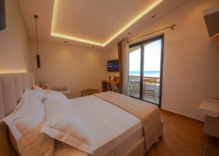 Emara Boutique 4* Kavalye