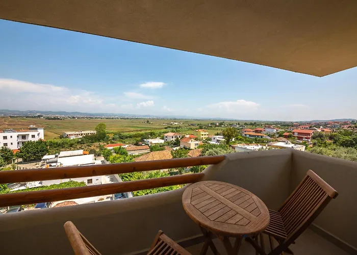 Emara Boutique 4* Kavalye